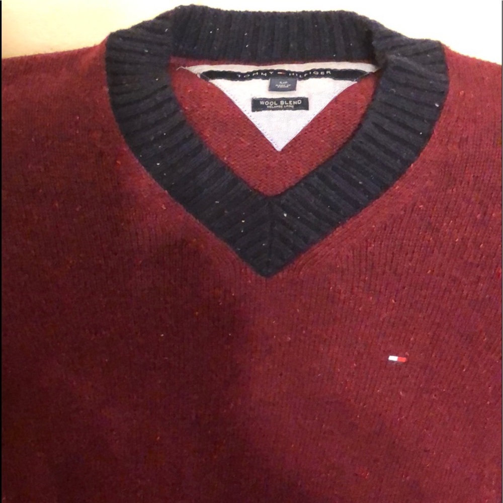 Men’s Tommy Hilfiger V-Neck Patch Sleeve Sweater